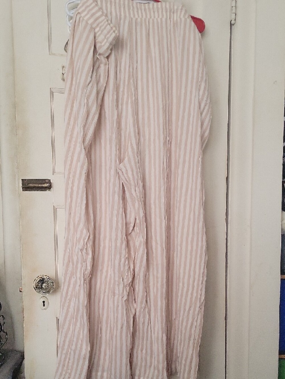 Tan And Cream Wide Leg Pant With Pockets - Picture 2 of 10